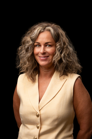 Lisa Bunney, Associate
